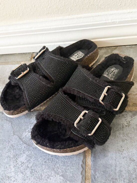 Dolce Vita Shoes - DV Dolce Vita Fuzzy Slide Sandals Womens 8 Black Sherpa Buckle Comfort